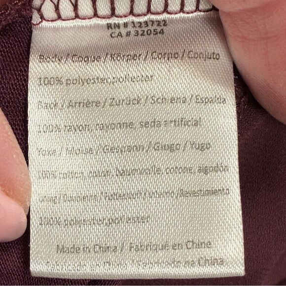 ANTHROPOLOGIE ONE SEPTEMBER Embroidered Tunic Blouse Maroon Women’s Size Medium - Picture 8 of 8